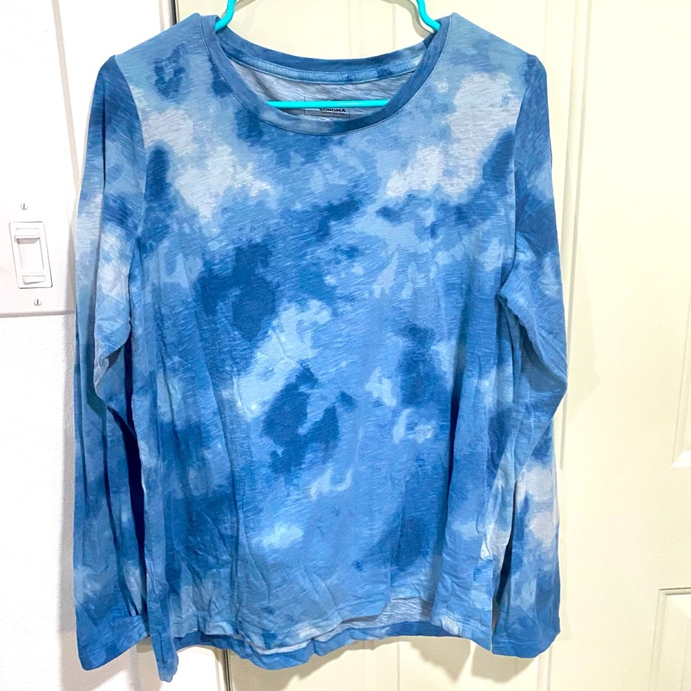 Blue tie-dye long sleeve